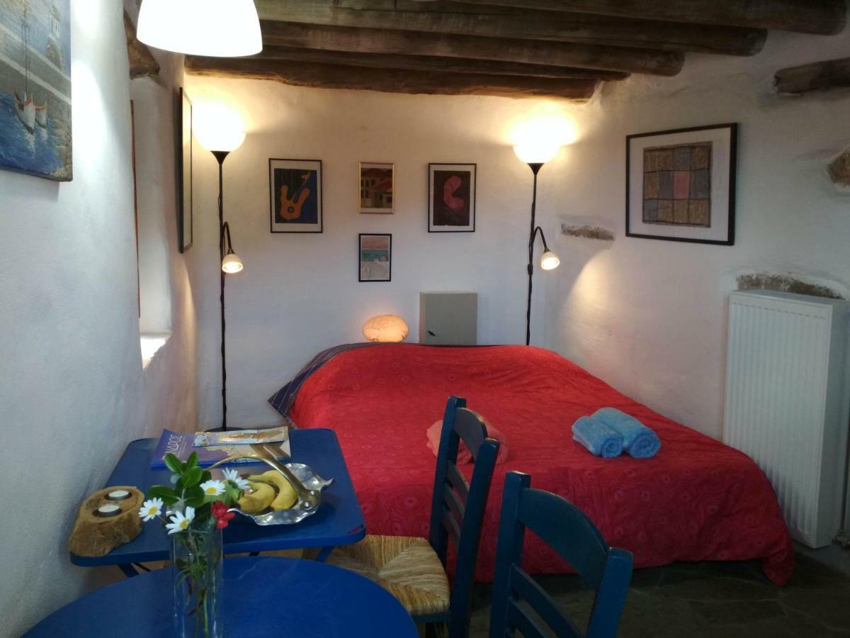 Cyclades Olive Museum'S Guest House Pitrofos Exterior photo